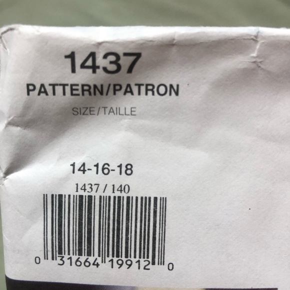 Vogue 1437 Tamotsu Career Wardrobe Pattern - jacket- skirt- pants and top- - Picture 3 of 9